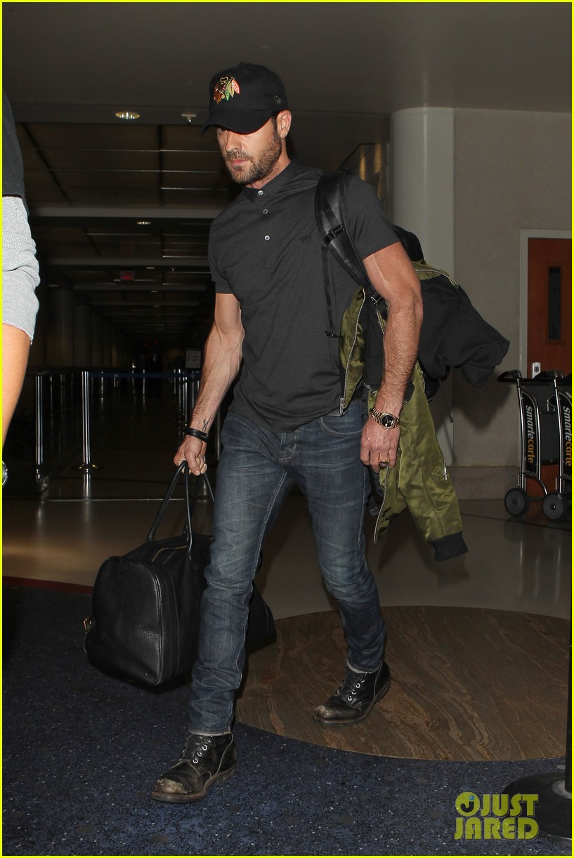 justin theroux from new york to lax 01