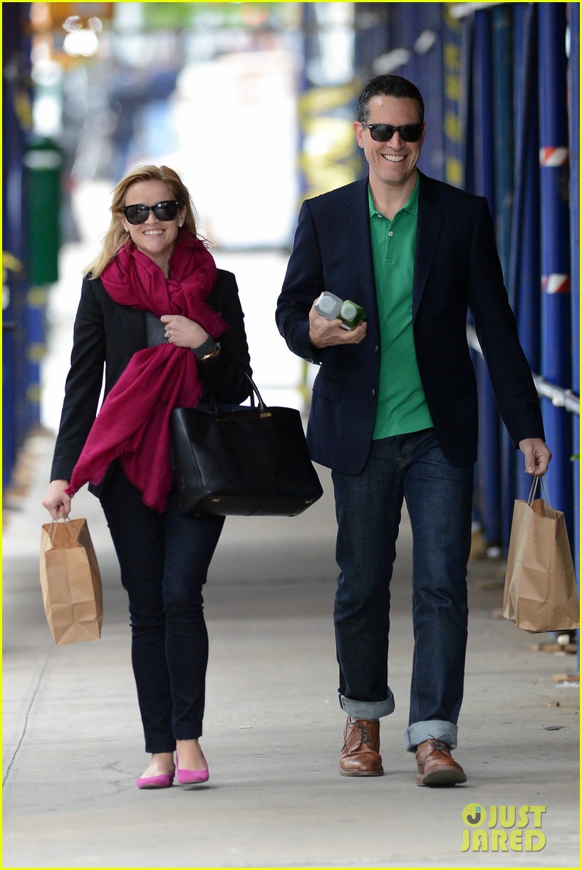 reese witherspoon jim toth breakfast smiles 112871135