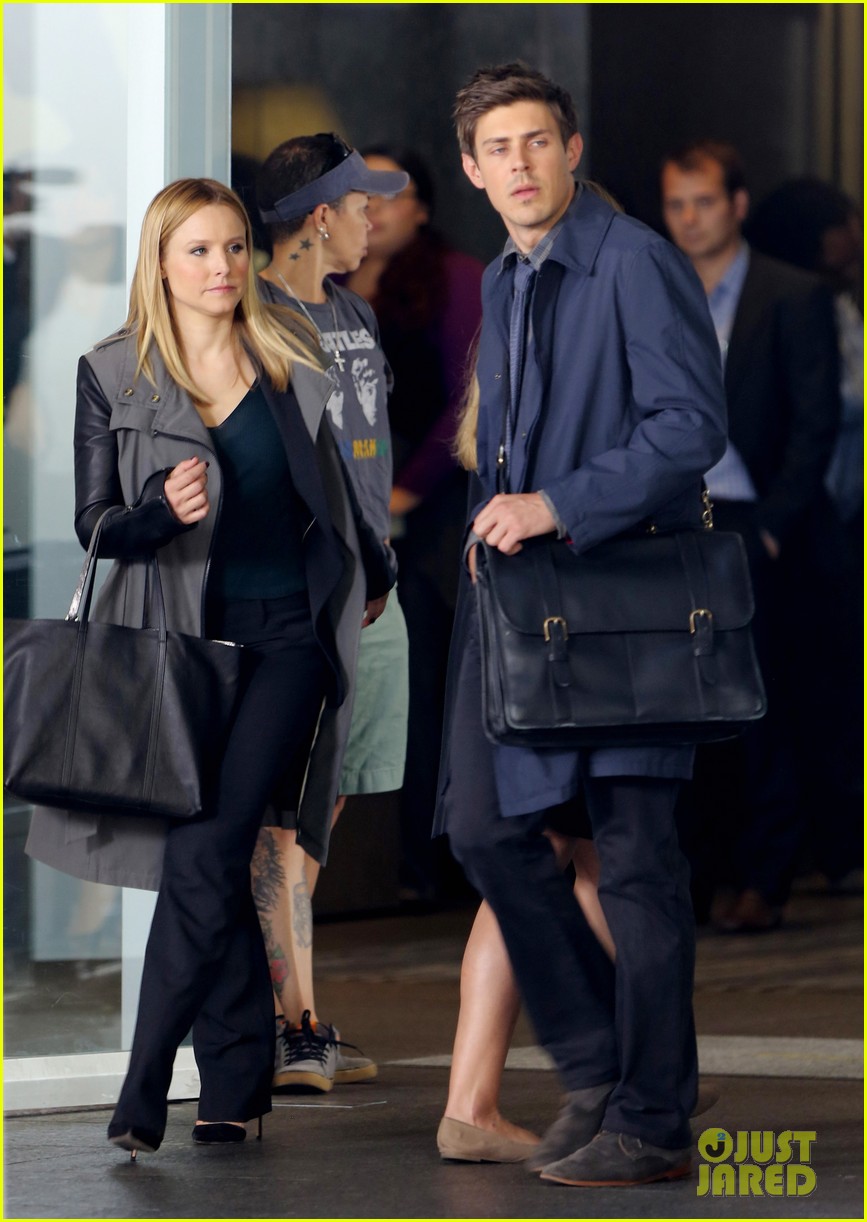 kristen bell propses to dax sherpard after doma ruling 172899376