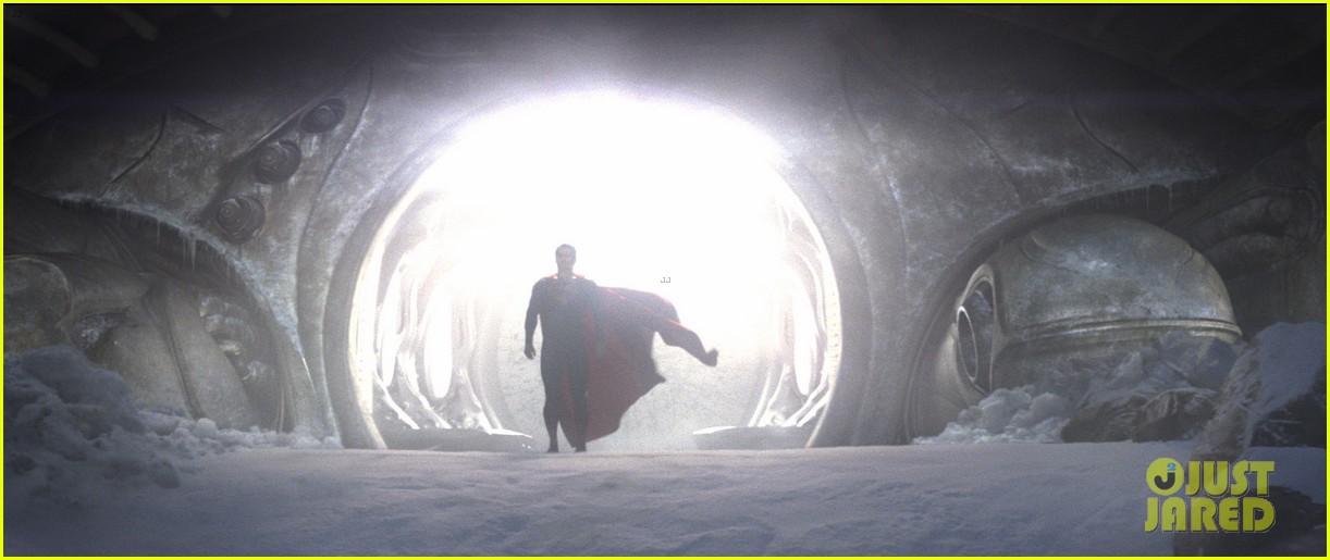 henry cavill man of steel in theaters now 50