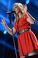 kelly clarkson tie it up at cma fest video 05