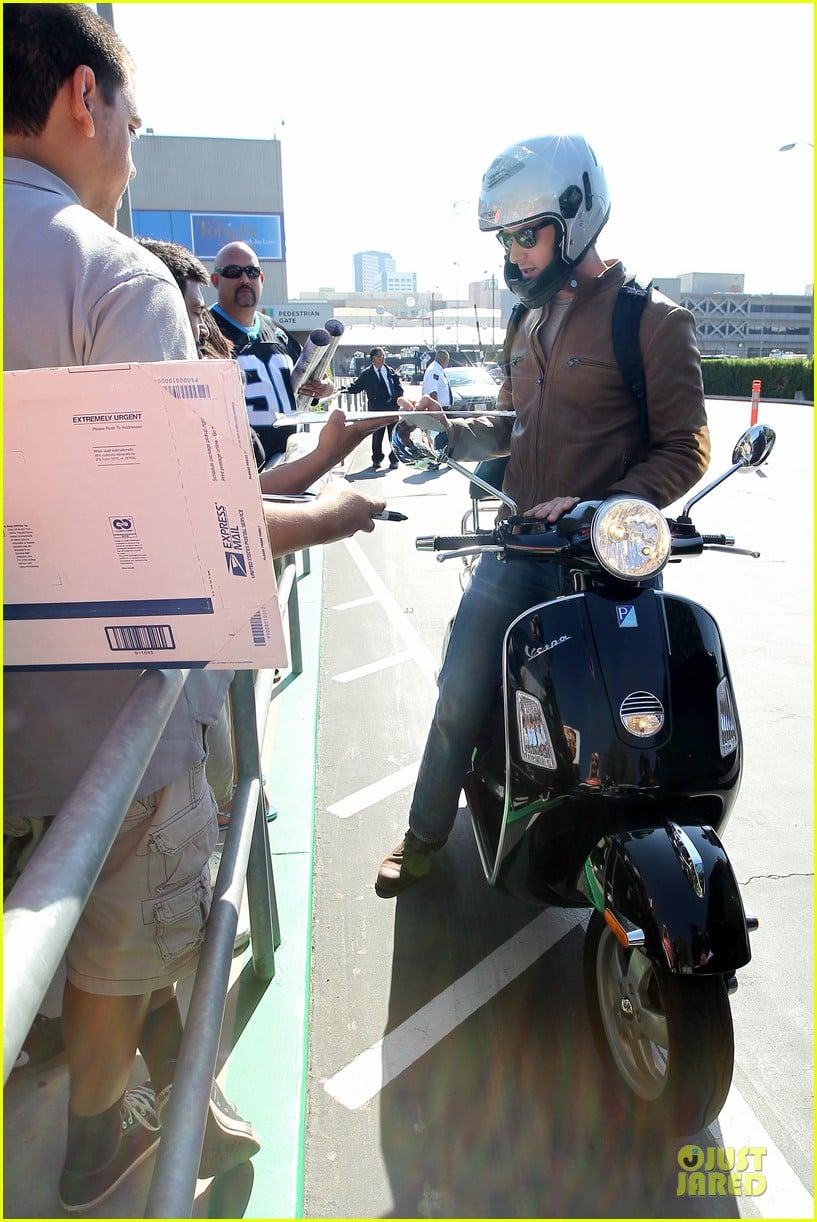 armie hammer motorcycle rider after leno appearance 05
