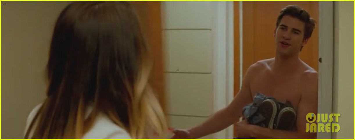 liam hemsworth shirtless in new paranoia trailer video 102885245