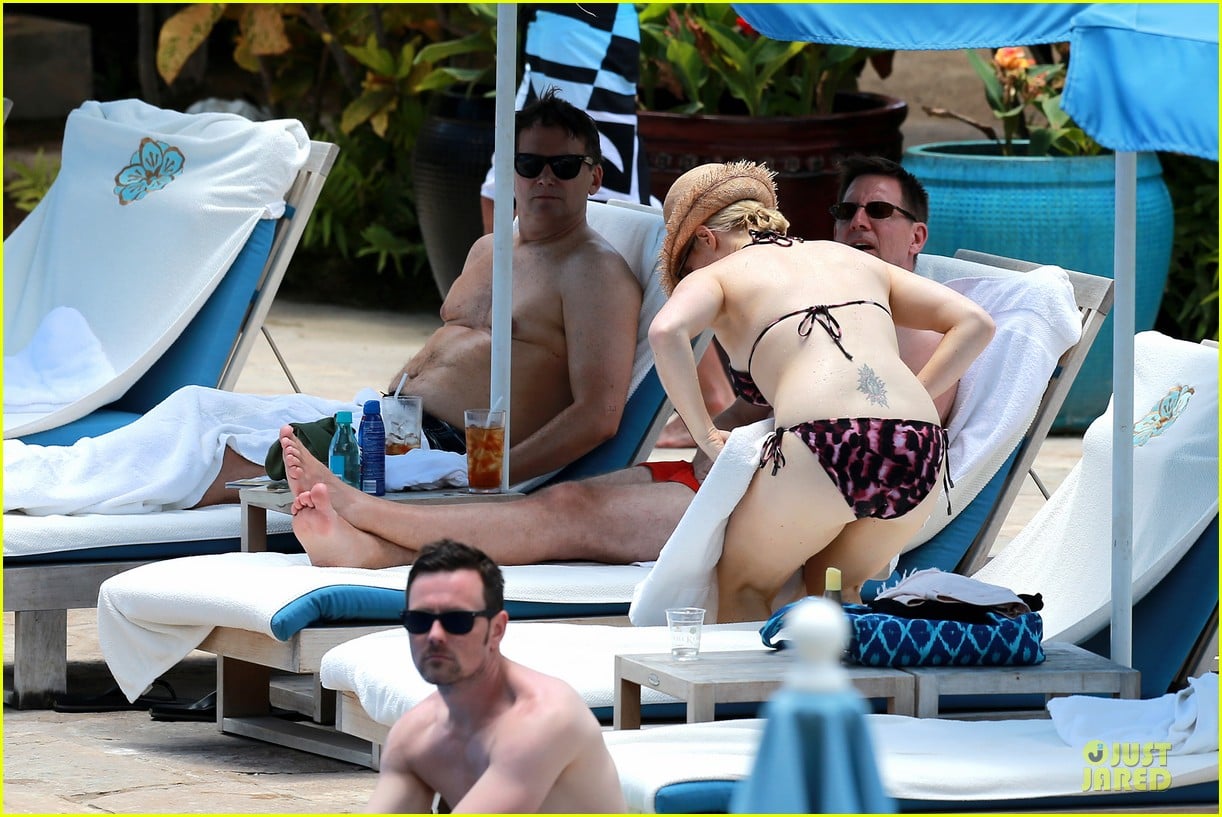megan hilty cuddling with shirtless brian gallagher in hawaii 252881766