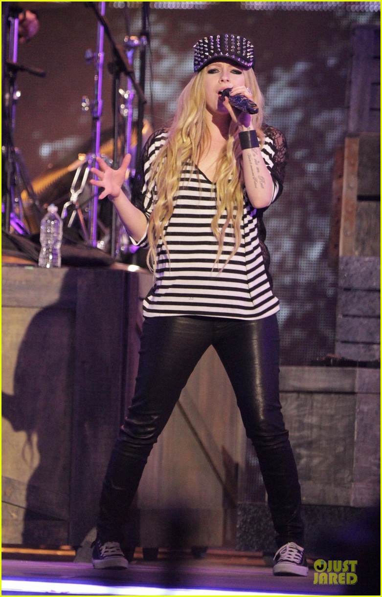 avril lavigne much music video awards rehearsal 032891741