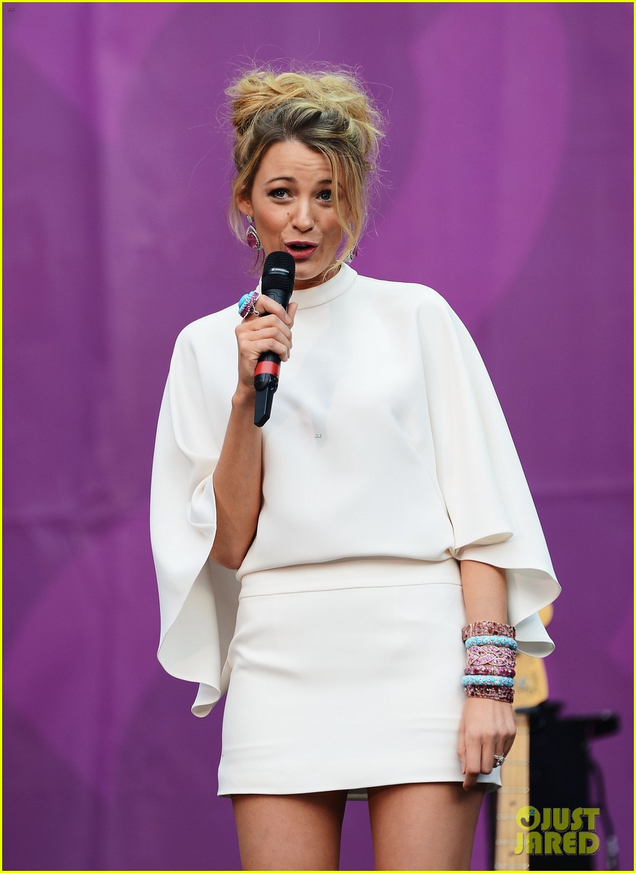 blake lively florence welch chime for change concert 112882074