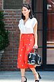 olivia munn id rather play with jigsaw puzzles than go out 08