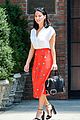 olivia munn id rather play with jigsaw puzzles than go out 09
