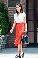 olivia munn id rather play with jigsaw puzzles than go out 11
