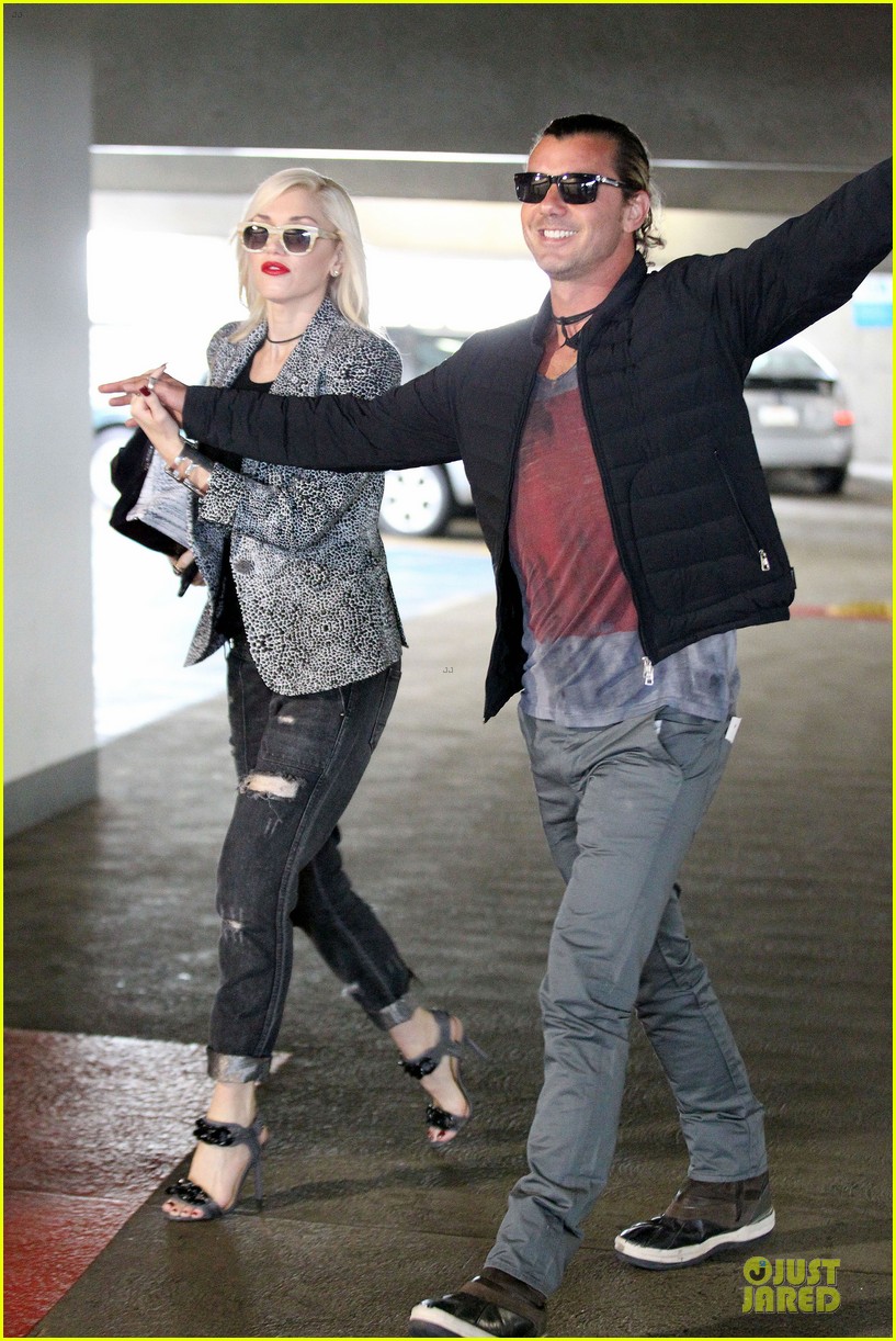 gwen stefani gavin rossdale hold hands before fathers day 072891824