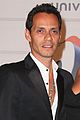 marc anthony chloe green red carpet couple debut 02
