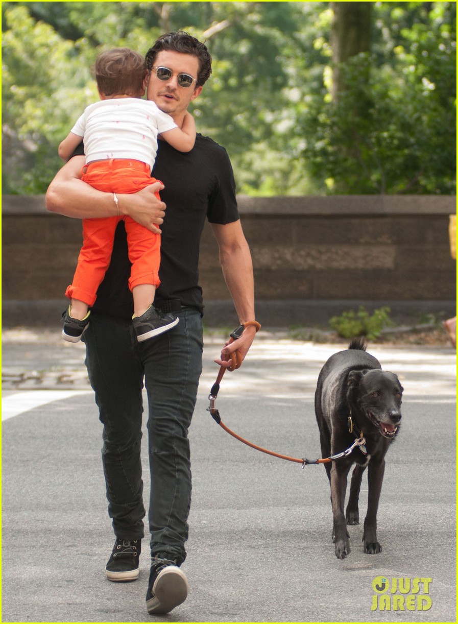 orlando bloom daddy day out with flynn 11