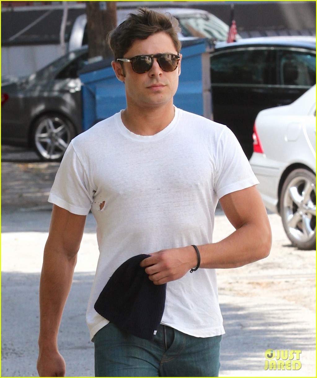 zac efron forgets to zip his fly for business meeting 052911659