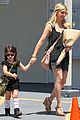 sarah michelle gellar flying with two kids alone is my latest milestone 14