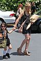 sarah michelle gellar flying with two kids alone is my latest milestone 21