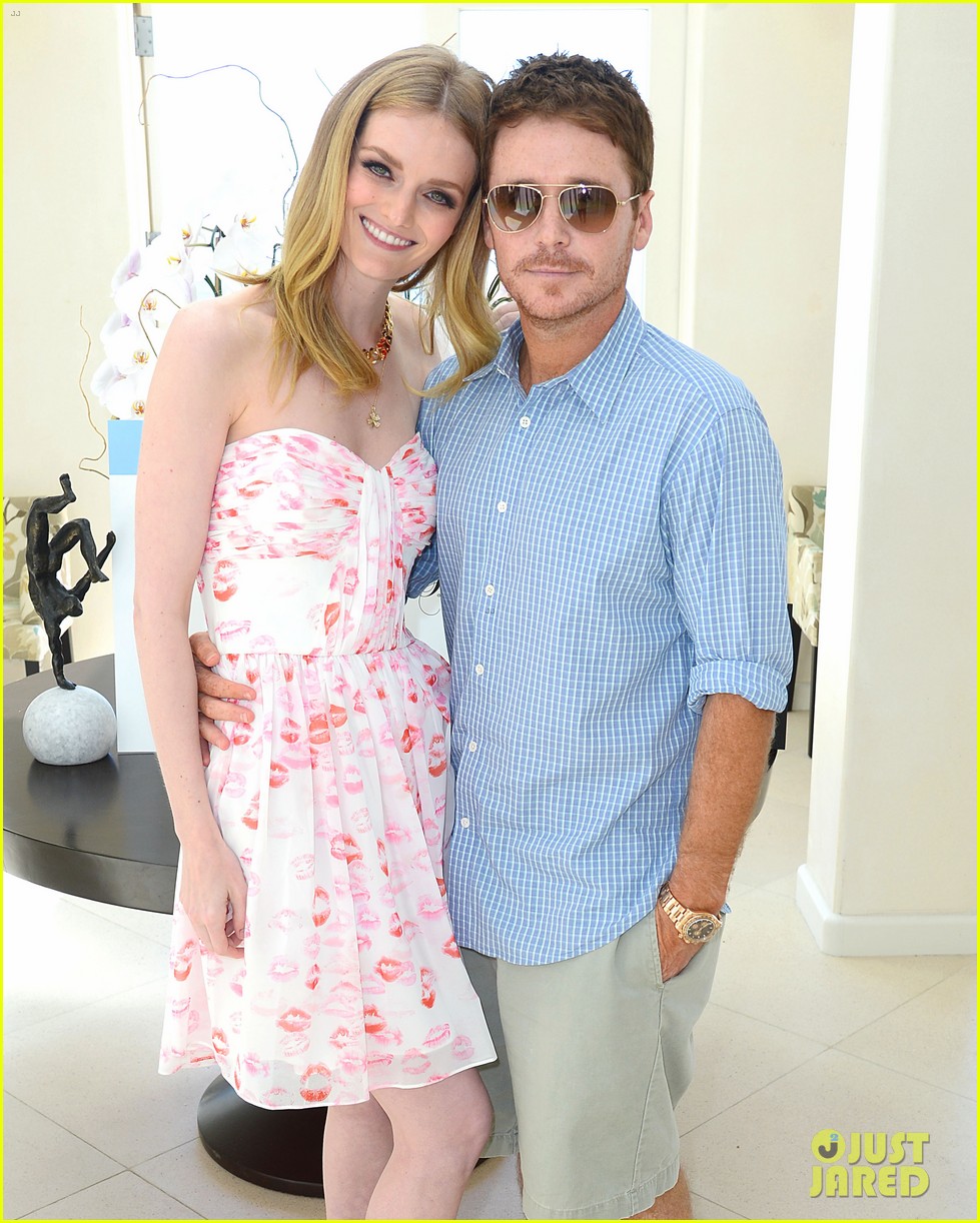 lydia hearst website launch with boyfriend kevin connolly 052911057