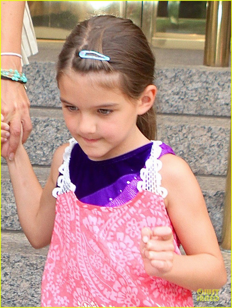 katie holmes suri nyc play date after july 4th weekend 05