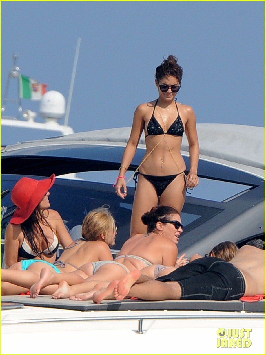 vanessa hudgens bikini boating babe in italy 022912372