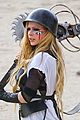 avril lavigne chainsaw action for rock n roll video shoot 02