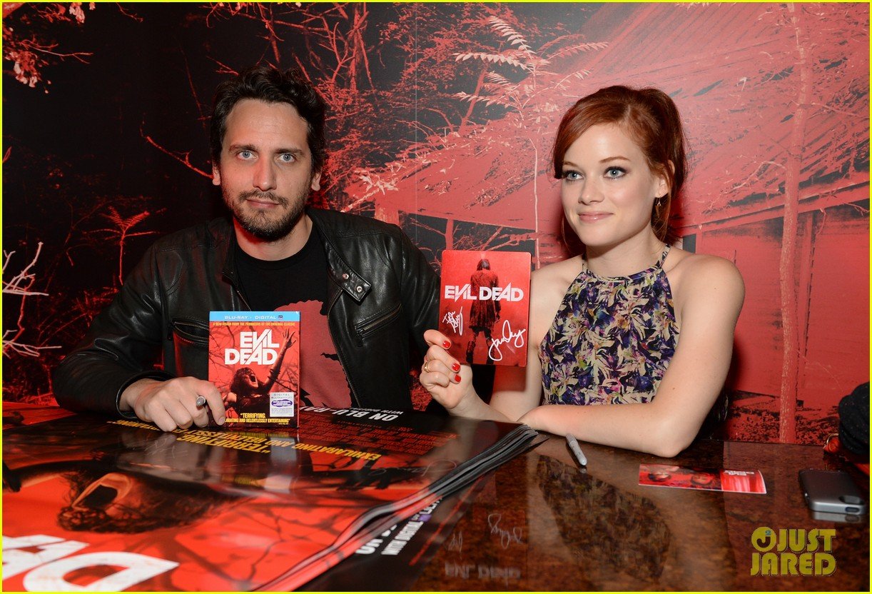 jane levy evil dead blu ray fan party at comic con 2013 04