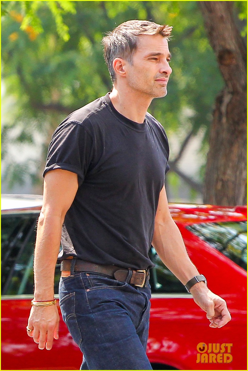 olivier martinez makes two trips to grocery store on july 4 022904427