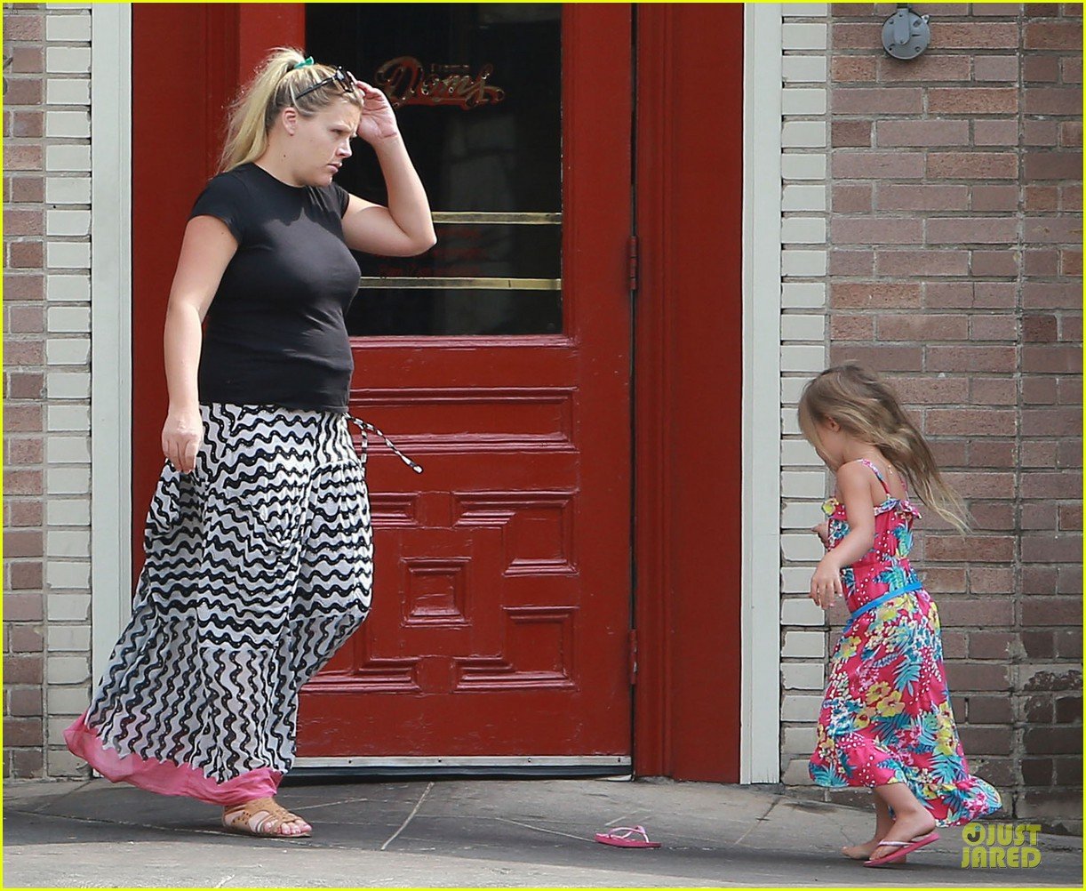 busy philipps post baby body at little doms 08