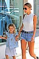 nicole richie shops with harlow after beyonce concert 04