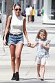 nicole richie shops with harlow after beyonce concert 08