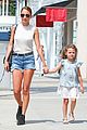 nicole richie shops with harlow after beyonce concert 14