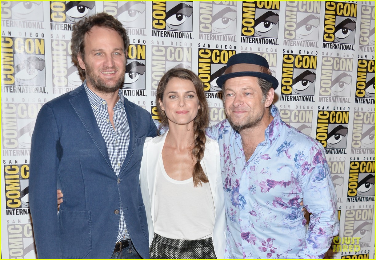 keri russell jason clarke dawn of the planet of the apes at comic con 04