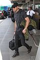 justin theroux supports indians at lax 01