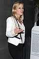 reese witherspoon charitybuzz school day auctioneer 06