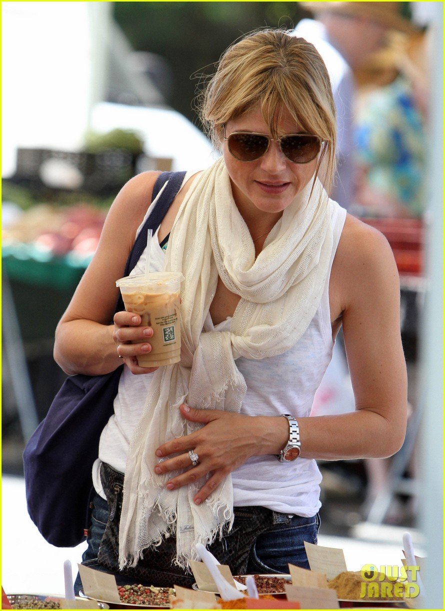 newly blonde selma blair i wish i was a great cook 112933160