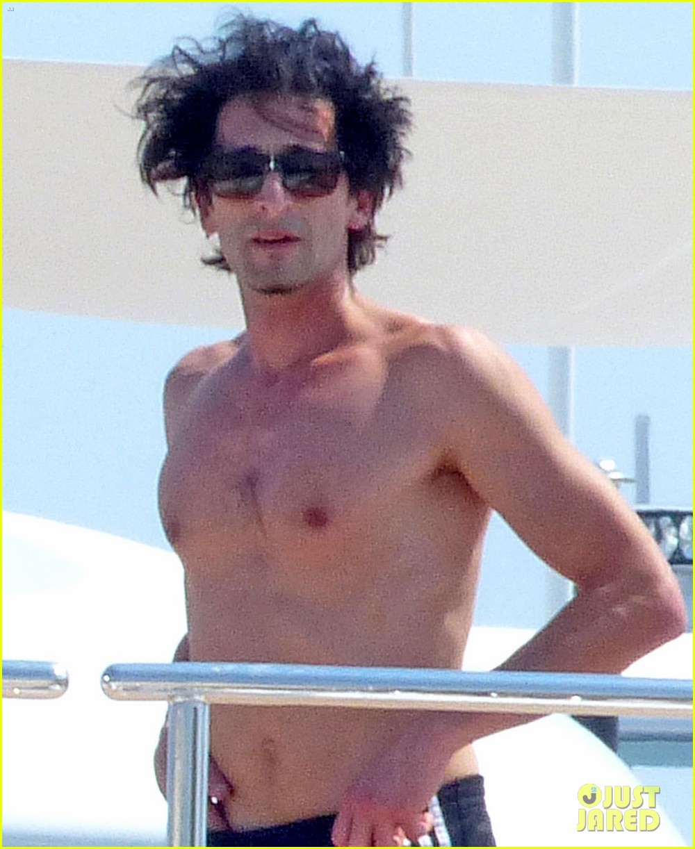 adrien brody shirtless yacht yoga with naomi campbell 022935698