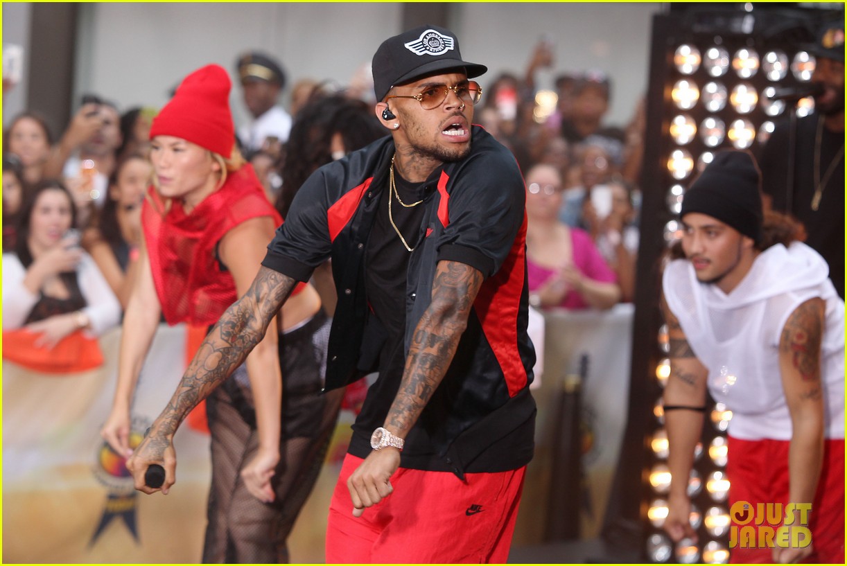 chris browns today show appearance ill keep working for my fans 01