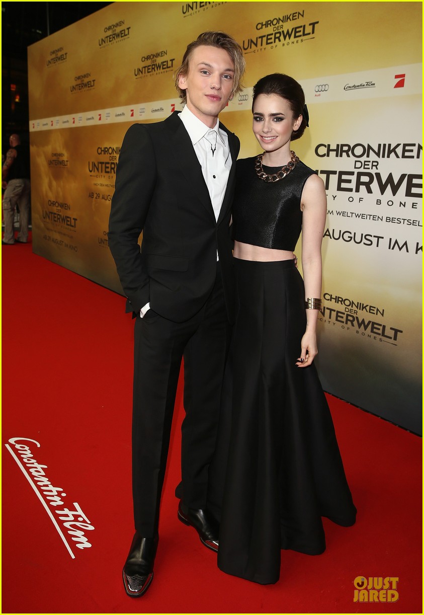 lily collins jamie campbell bower city of bones berlin premiere 05
