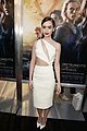 lily collins jamie campbell bower city of bones premiere 01