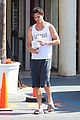 kaley cuoco walks arm in arm with ryan sweeting 05
