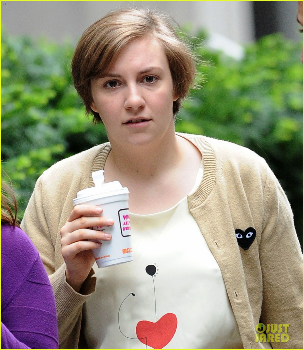 lena dunham college grads are struggling to pay the rent 022926537