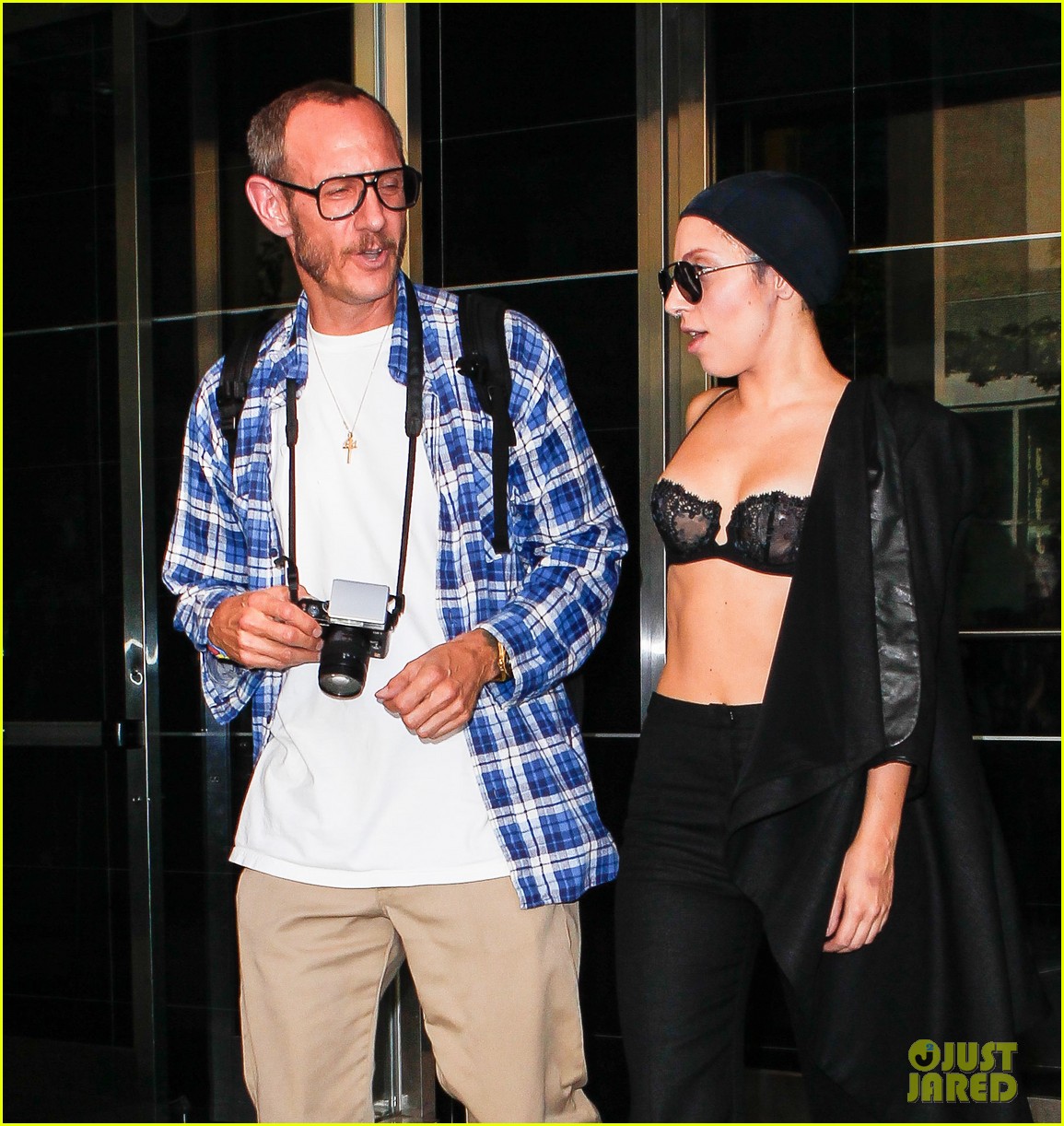 lady gaga wears bra at rehearsal with terry richardson 102936965