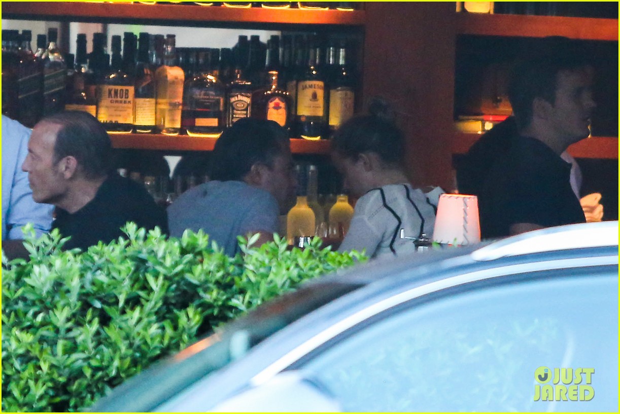 amber heard grabs dinner with talent agent christian carino 09