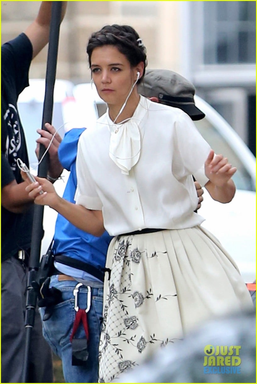 katie holmes dances along to songs on miss meadows set 122939806