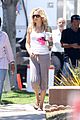 kate hudson wears two outfits on wish i was here set 01
