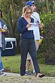 kate hudson wears two outfits on wish i was here set 03