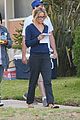 kate hudson wears two outfits on wish i was here set 20
