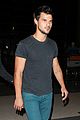 taylor lautner flies without marie avgeropoulos 04