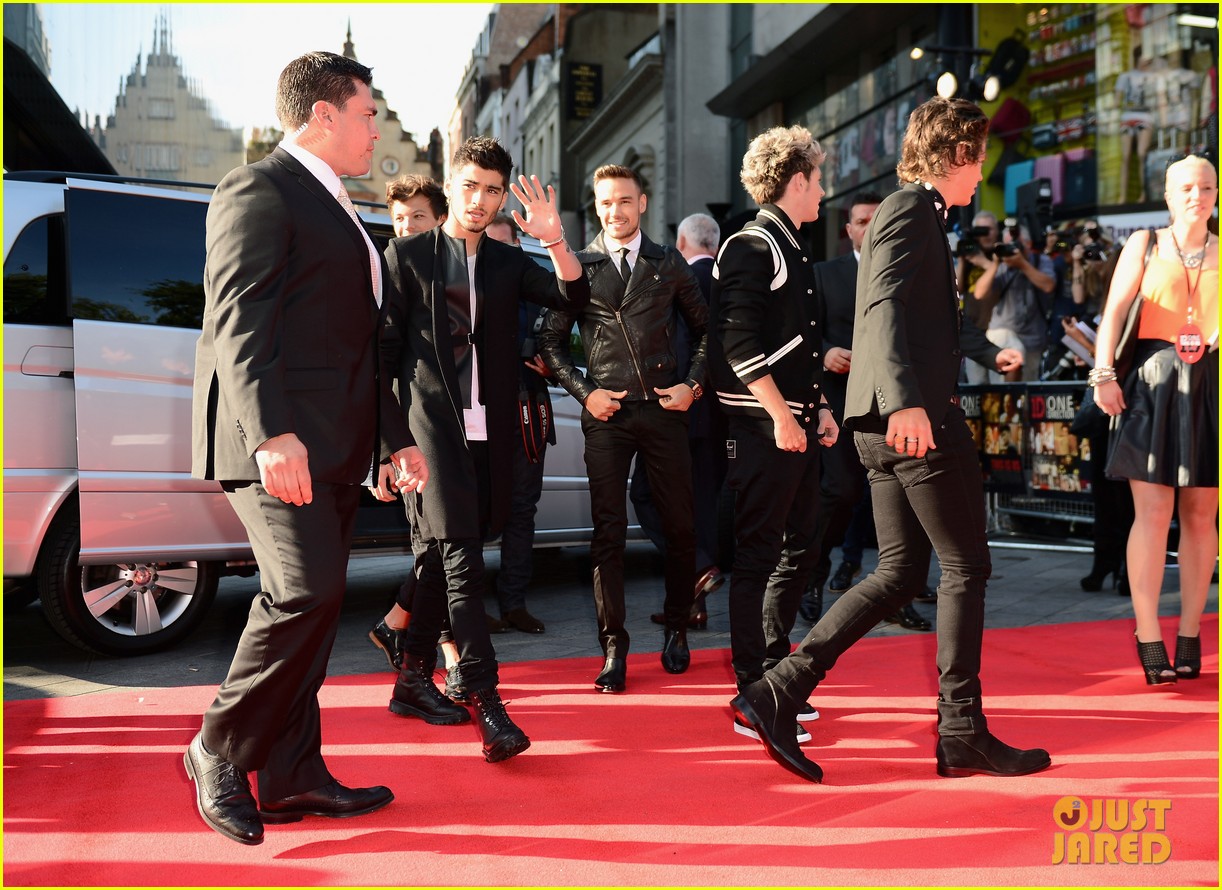 one direction this is us world premiere 082934026