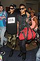 rihanna lax arrivial with the family 01