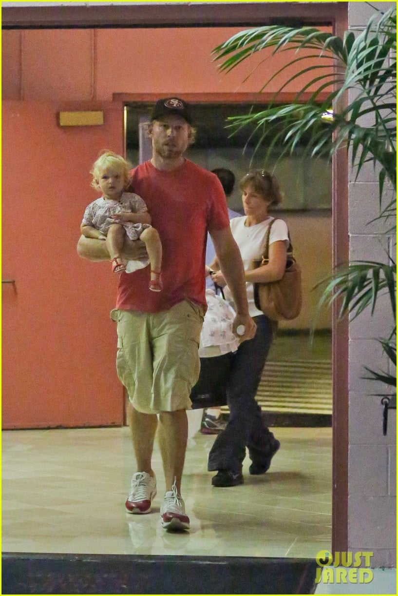 jessica simpson eric johnson step out after aces birth 132921476