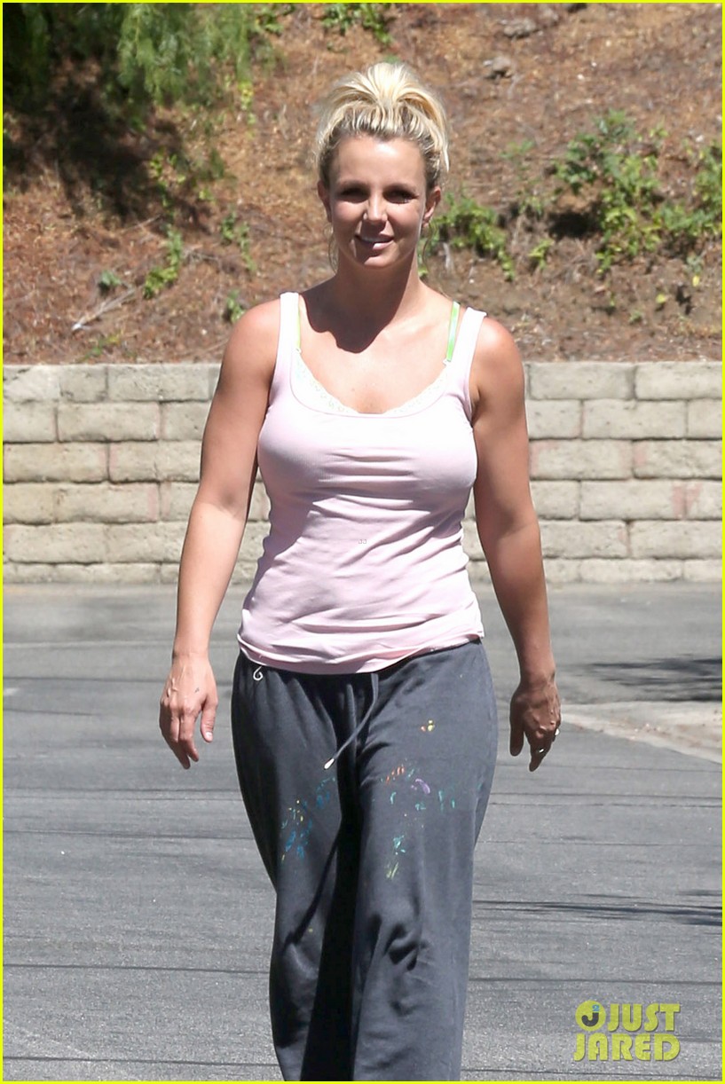 britney spears shops at 99 cent stores eats at chains 092931496